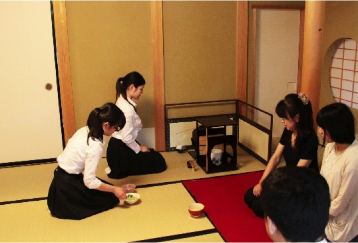 Tea ceremony in the Houkou-an Tea House