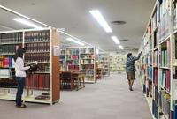 附属図書館