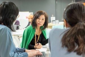 ファイナンスディレクター 傳由紀さん